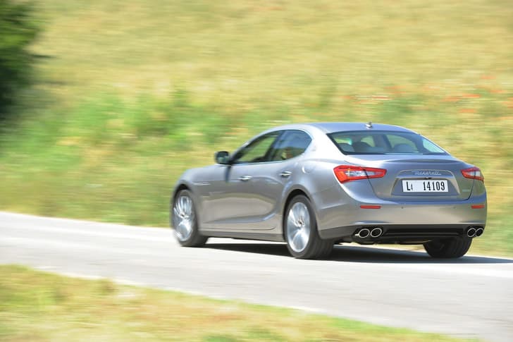 New Maserati Ghibli photo gallery